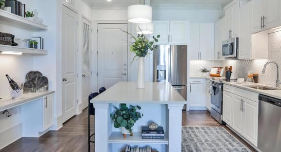 Spacious Kitchen with Breakfast Bar