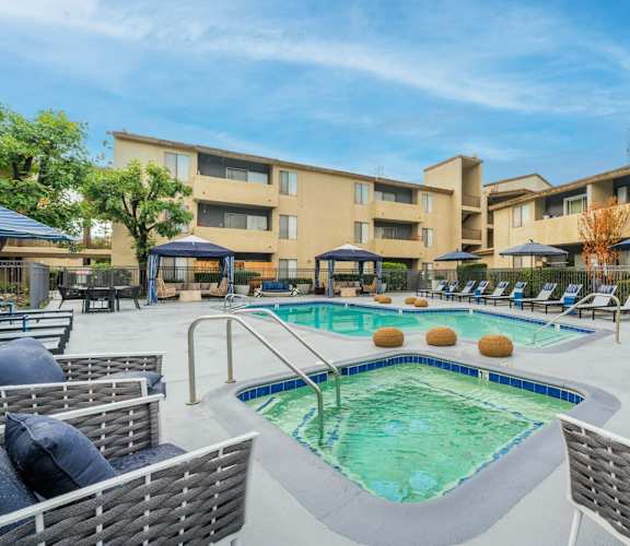 the swimming pool at the resort at glade springs