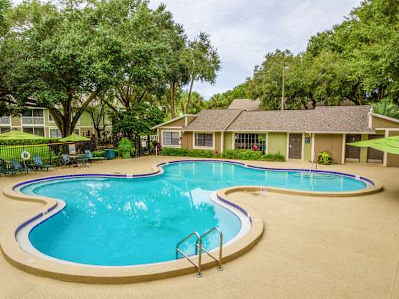 Pool at Laurel Oaks Apartments, Florida
