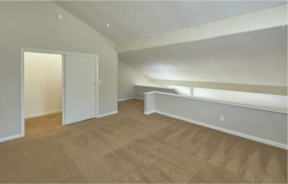 Taymil Yarmouth Pointe Loft