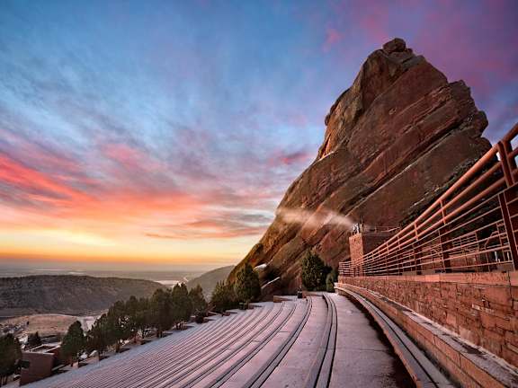 Large Amphitheatre at Terra Vista at the Park Apartments, Littleton, 80123