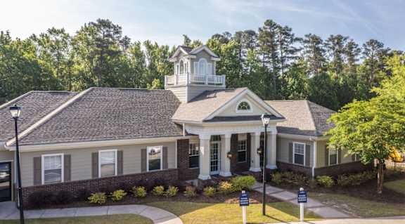 the estates at tanglewood|building exterior