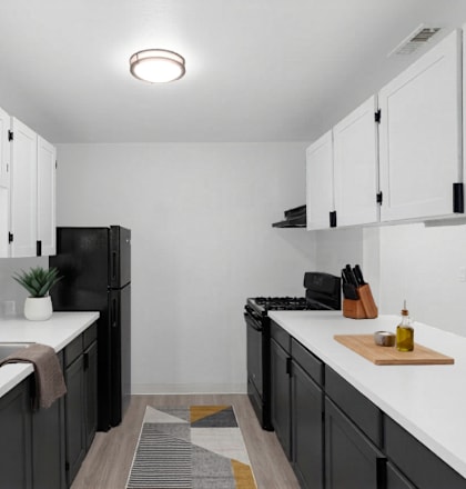 The Rosewood Apartments in Vancouver, WA Model Kitchen