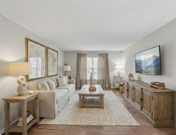 Maplewood Pointe 9 of 12
