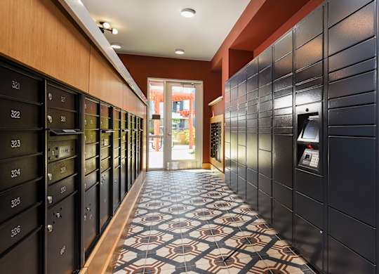 Amazon Locker at Aviara Flats, Phoenix