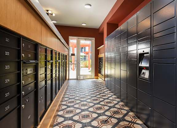Amazon Locker at Aviara Flats, Phoenix