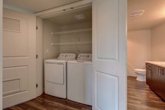 Washer and Dryer at GATEWAY BY VINTAGE, Spanaway, WA 