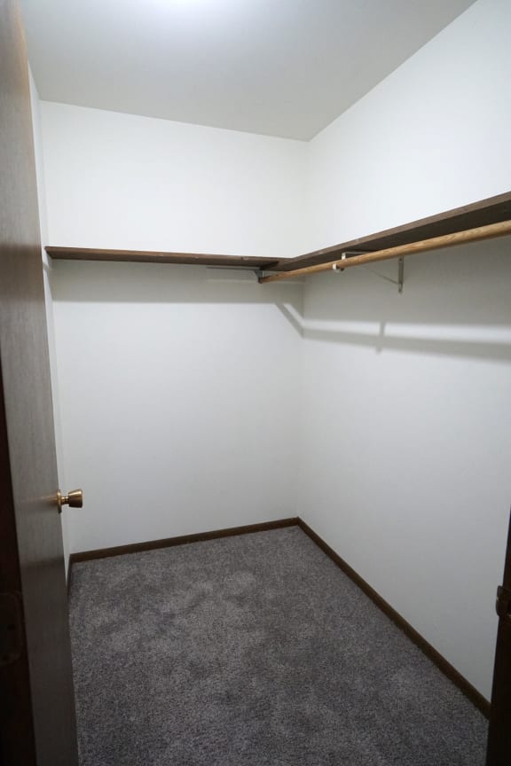 Edina Manor Apartments 2 bedroom, Edina, Minnesota