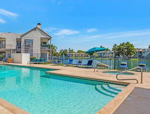 Apartment Swimming Pool at Lakeside Apartments, Chandler, AZ, 85224