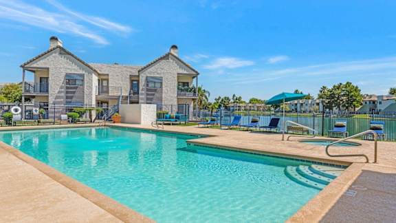 Large Outdoor Pool Area at Lakeside Apartments, Chandler, 85224