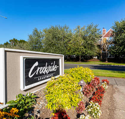 Creekside Monument  at Creekside At Tanasbourne, Hillsboro
