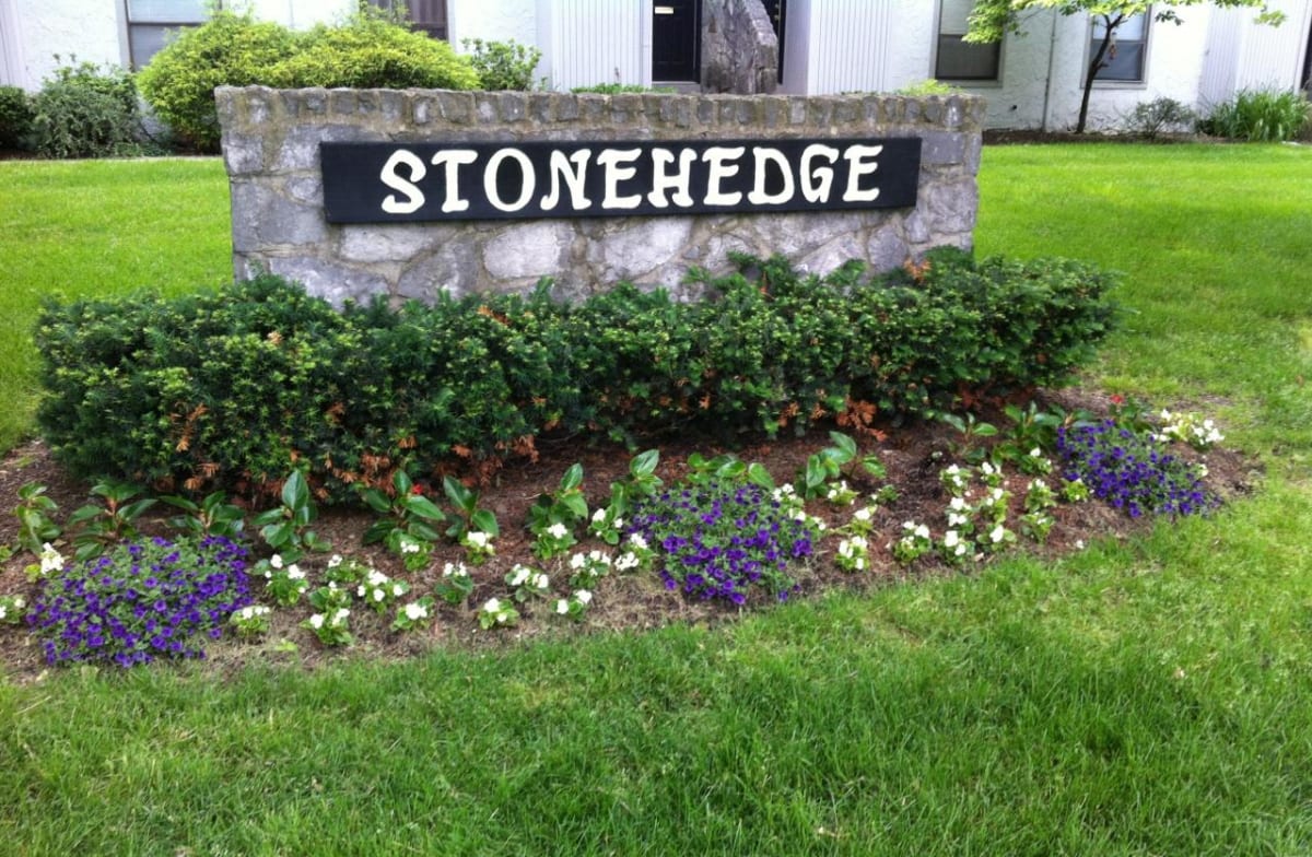 Photos and Video of Stonehedge in Worthington, OH