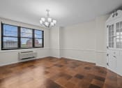 Thumbnail 18 of 20 - The Broadview in Baltimore, Maryland Penthouse Dining Room