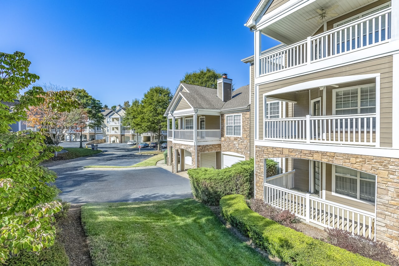 Elan at Mallard Creek Apartment Homes 7 of 11