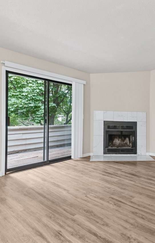 Spacious Room with Fireplace at Peaks on Pines, Spokane Valley, 99216