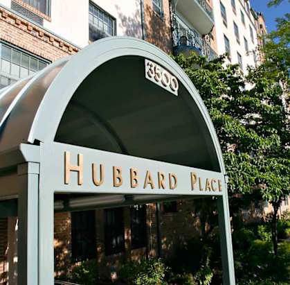 Hubbard Place entrance