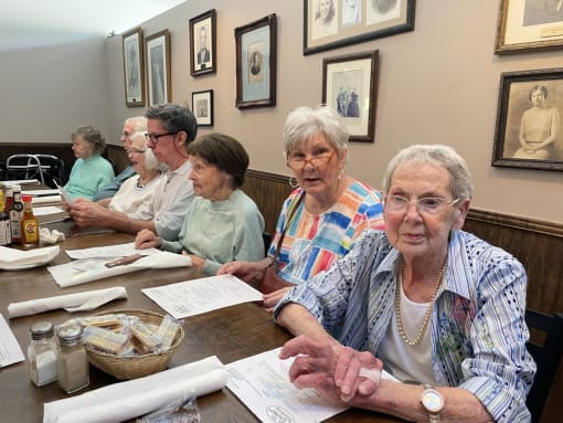 Dining in the Local Community at Elison Assisted Living of Oxford
