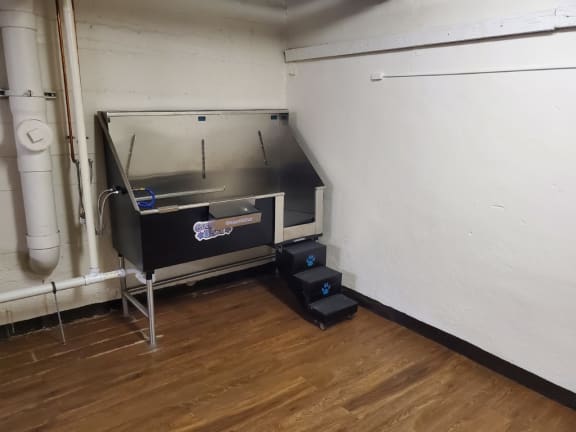 Grand & Dale Apartments Pet Spa