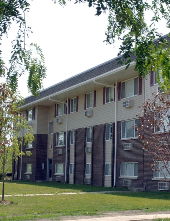 Crestview Village IL Apartments in Kankakee, IL