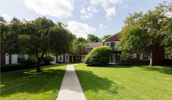 Taymil Woodruff Court Exterior