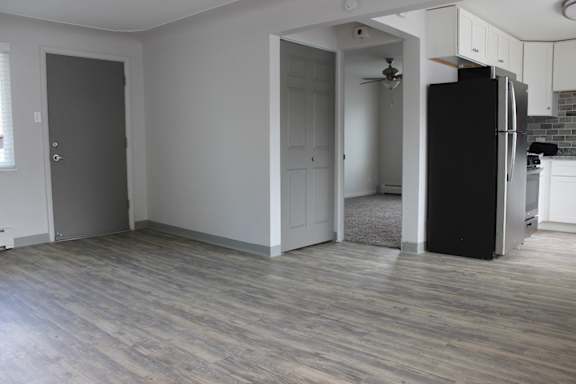 Unfurnished Living Area at Kendall Street Apts, Wheat Ridge, CO, 80033