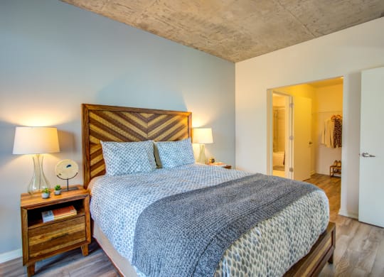 Private Baths For Every Bedroom at One 333, Chicago, Illinois
