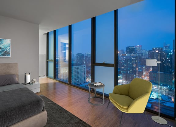 Floor-to-ceiling views at One 333, Chicago, Illinois