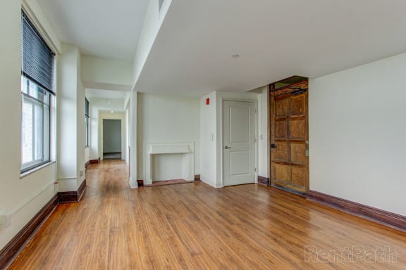 Floor plan 2 living room