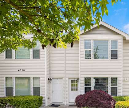 the preserve at ballantyne commons apartment exterior