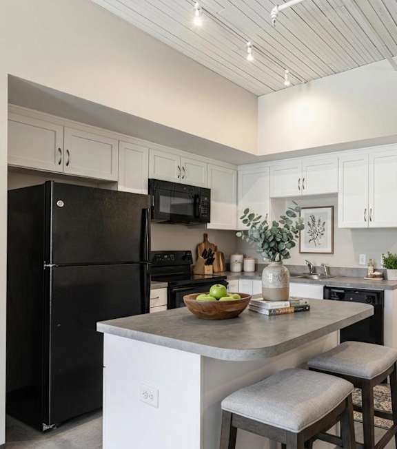 Equipped Kitchen at Wheelhouse Lofts, Dayton, OH, 45402