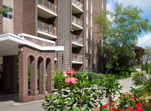 Courtyard View at Lavale Apartments, Monroeville, PA