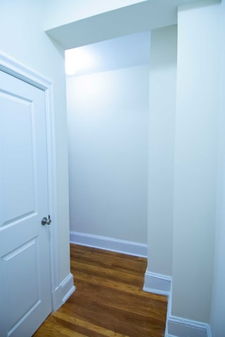 3221 Connecticut Avenue One Bedroom A Entry Hall