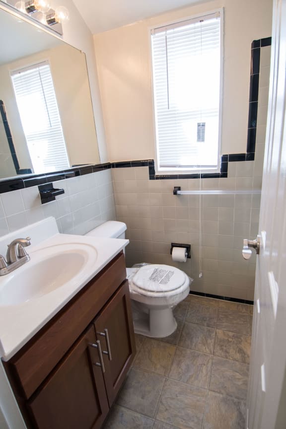 Brookville Two Bedroom Townhome Bathroom 2