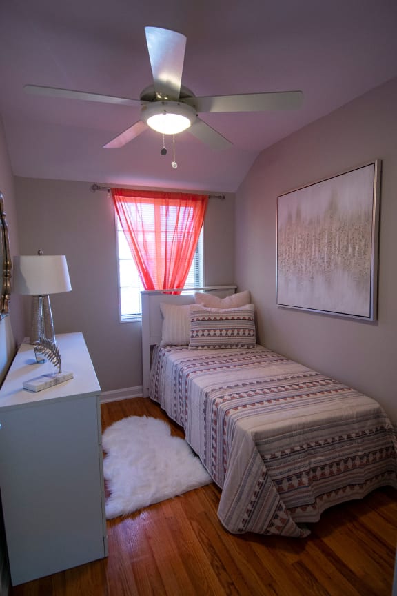 Brookville Townhomes Three Bedroom A Bedroom 17