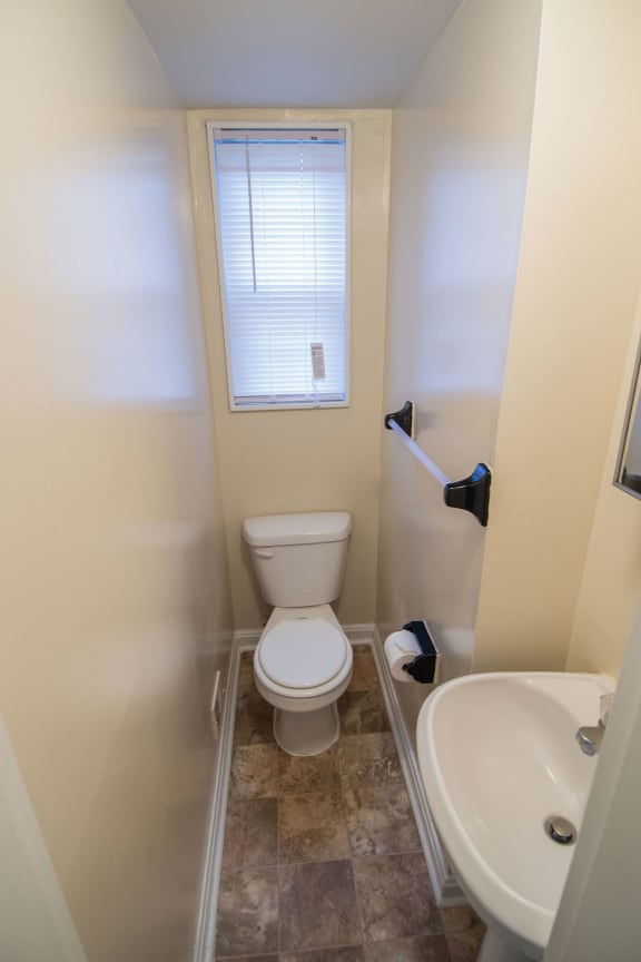 Brookville Townhomes Three Bedroom Bathroom 2