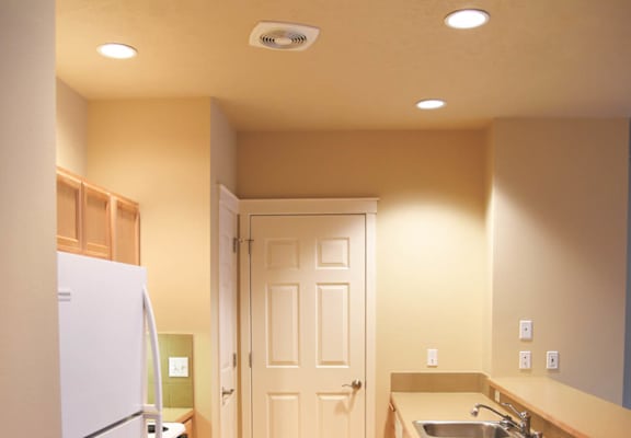 Modern Kitchen With Custom Cabinet at Artisan Apartments, Spokane