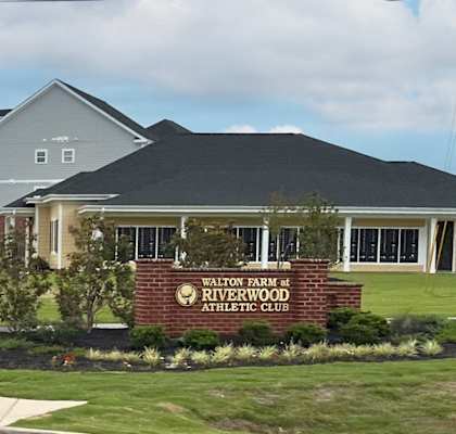 Walton Farm Entrance