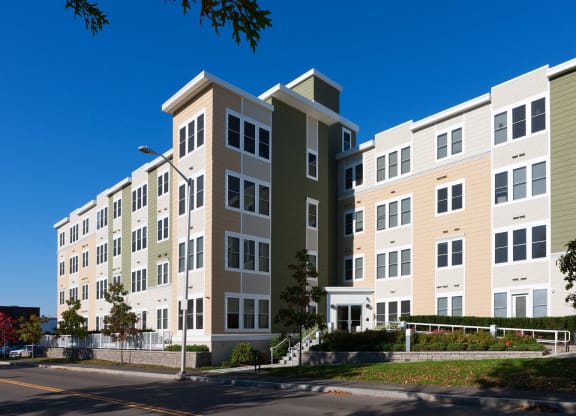 External Apartment View at Park87, Cambridge, MA 02138