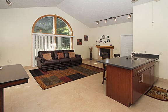 Clubhouse Yorkshire Place Apartments
1504 Yorkshire Dr., Howell, MI 48843