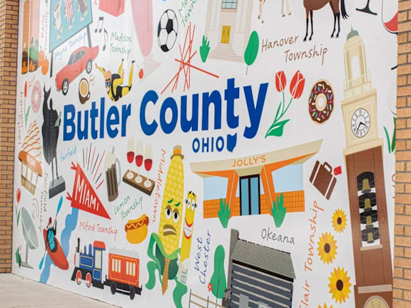 Postcard-style mural at Liberty Flats Apartments, Ohio