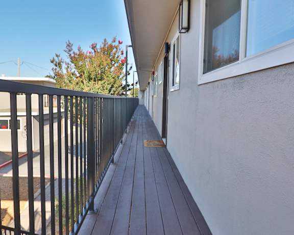 Photo Gallery Image