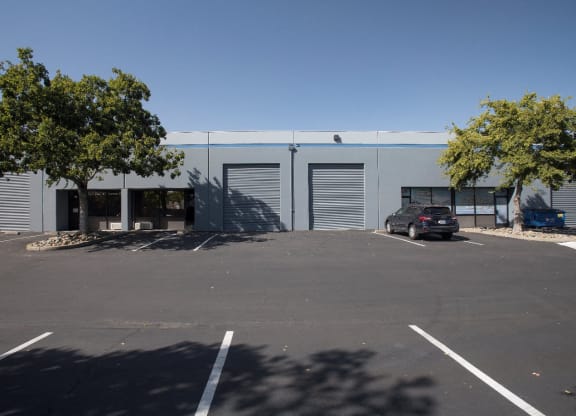 North McClellan Business Park Business Fronts