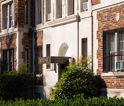 the building where the hotel is located