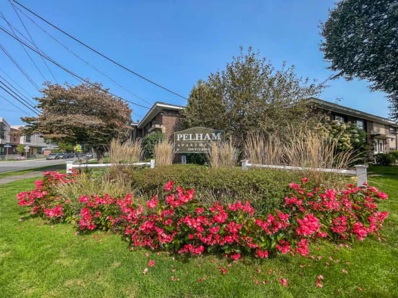 Pelham apartments entry signage