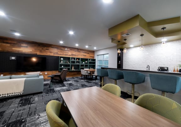 Business Area at 310 at Nulu Apartments-Student, Louisville, KY