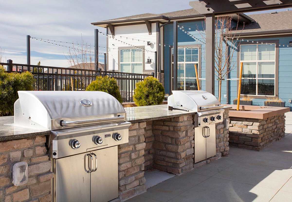 Union Pointe outdoor barbecue pavilions - Longmont, CO