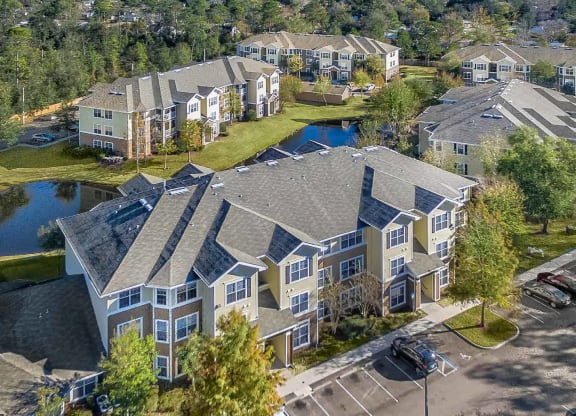 Exterior at Cypress Pointe Apartments in Orange Park, FL