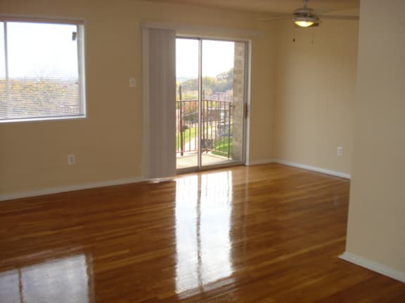 Clermont Apartments living and dining area