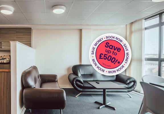A modern kitchen and living room are on sale for up to £500 off.