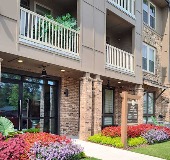 The Legacy at Walton Oaks Apartment Homes, Augusta GA Gazebo Courtyard